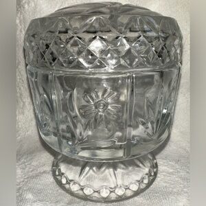 AVON Fostoria Floral Daisy Compote Clear Glass Covered‎ Trinket Dish